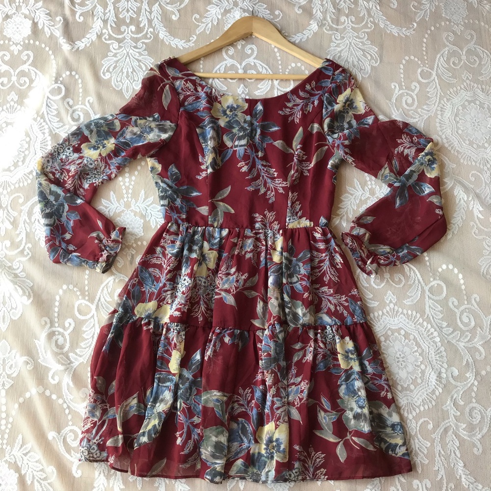 💲🔴Soieblu fall floral dress size S
